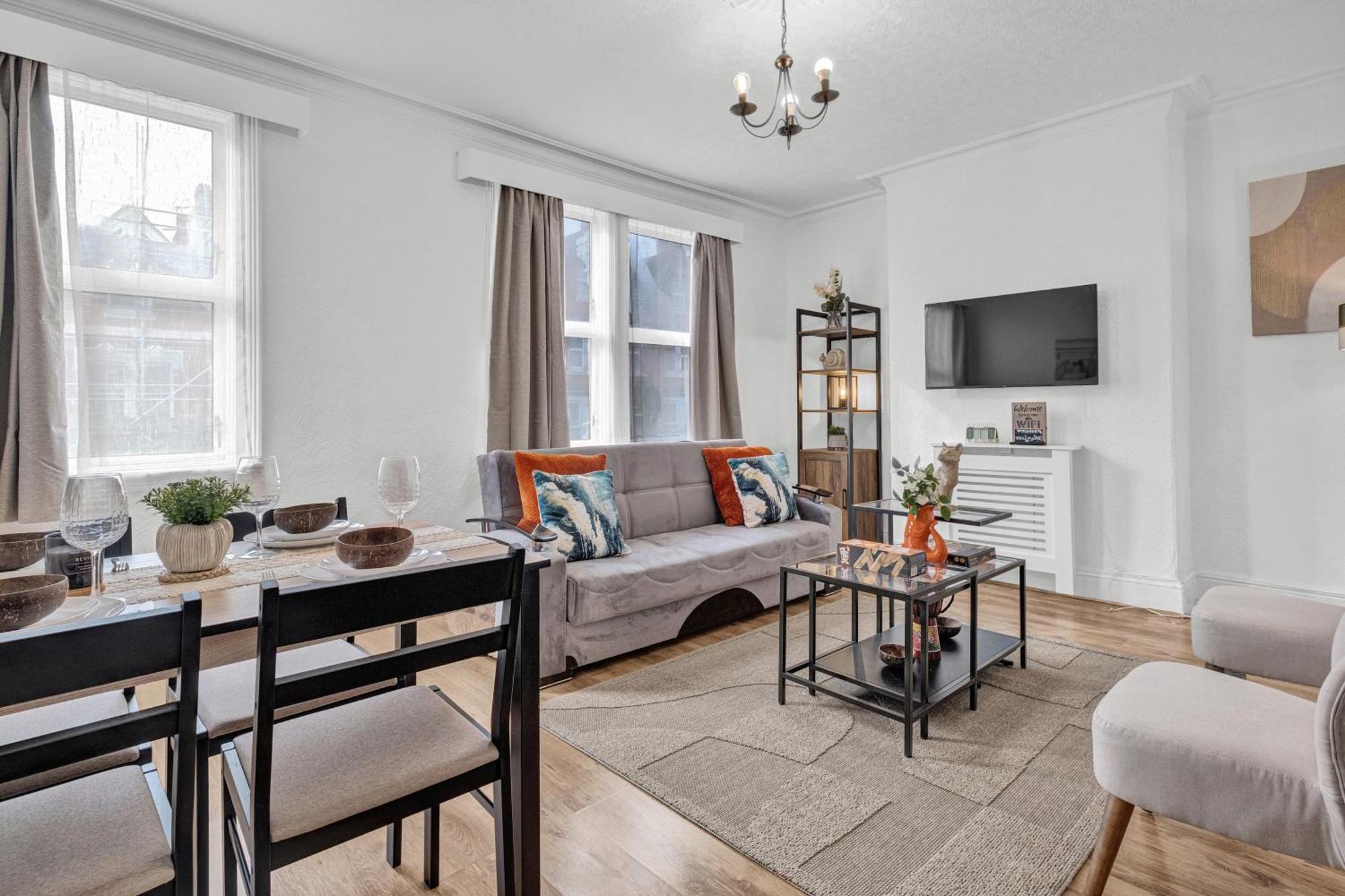 Modern 2bed Great Location, Netflix & Disney, Sleeps 6