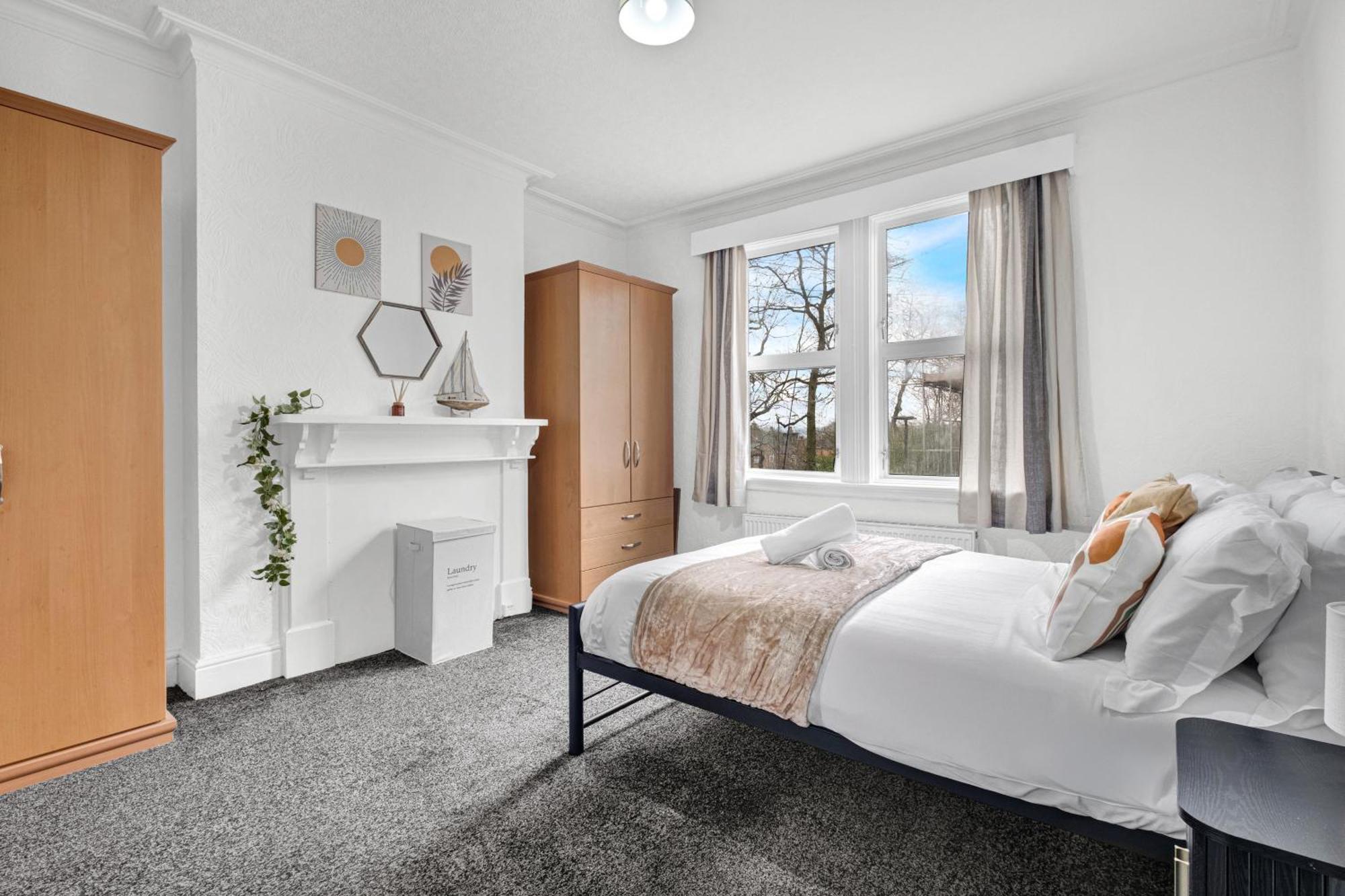 Modern 2bed Great Location, Netflix & Disney, Sleeps 6 Birmingham